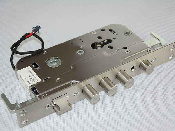 铁力24小时上门开锁公司