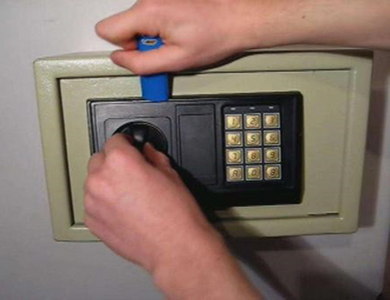 铁力24小时上门开锁公司