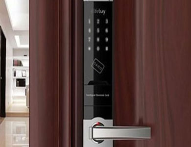 铁力24小时上门开锁公司