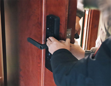 铁力24小时上门开锁公司